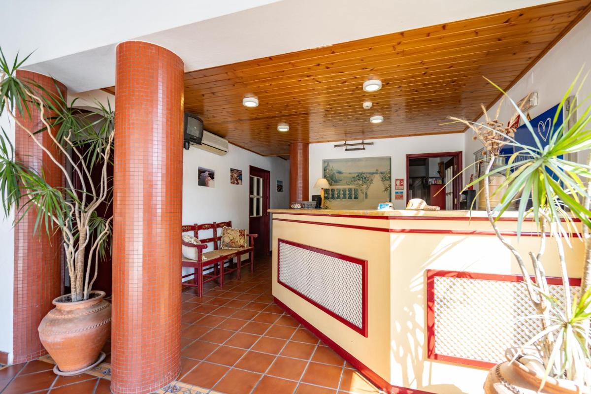 Hotel Mar e Sol VNMF by Umbral - Housity