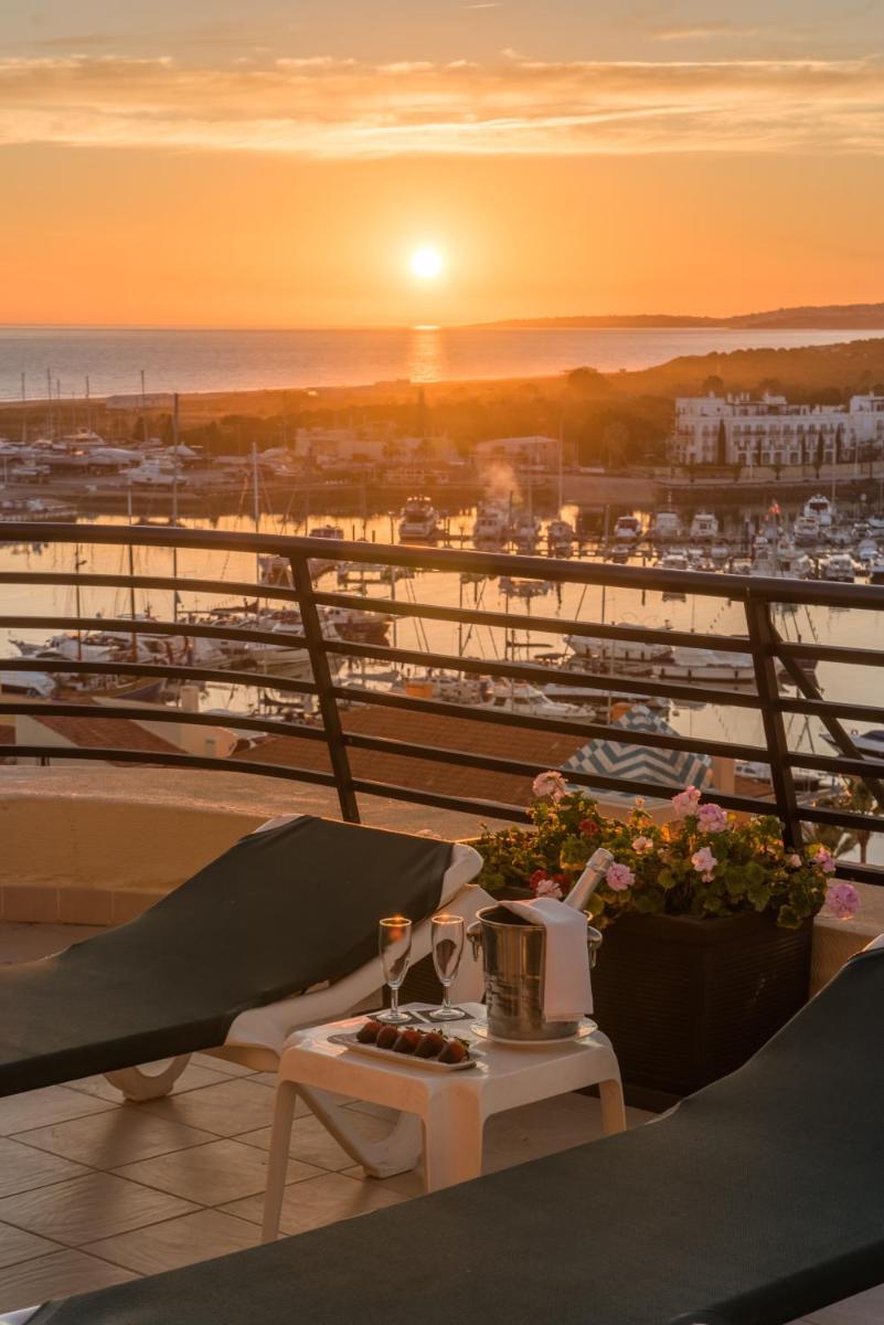 Uma varanda ou terraço em Vila Gale Marina