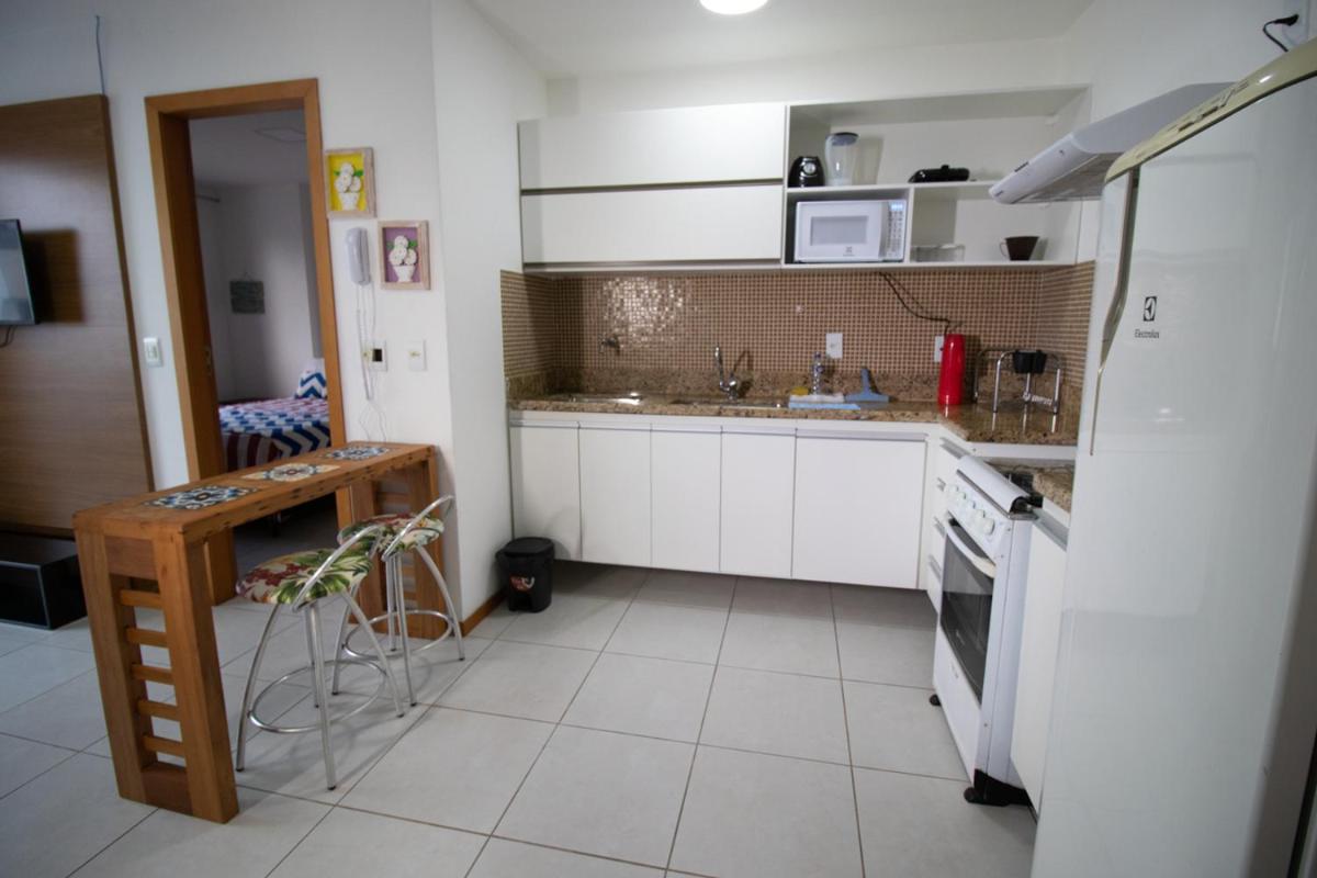 Suíte Confort 615 Praia de Itaparica - Housity