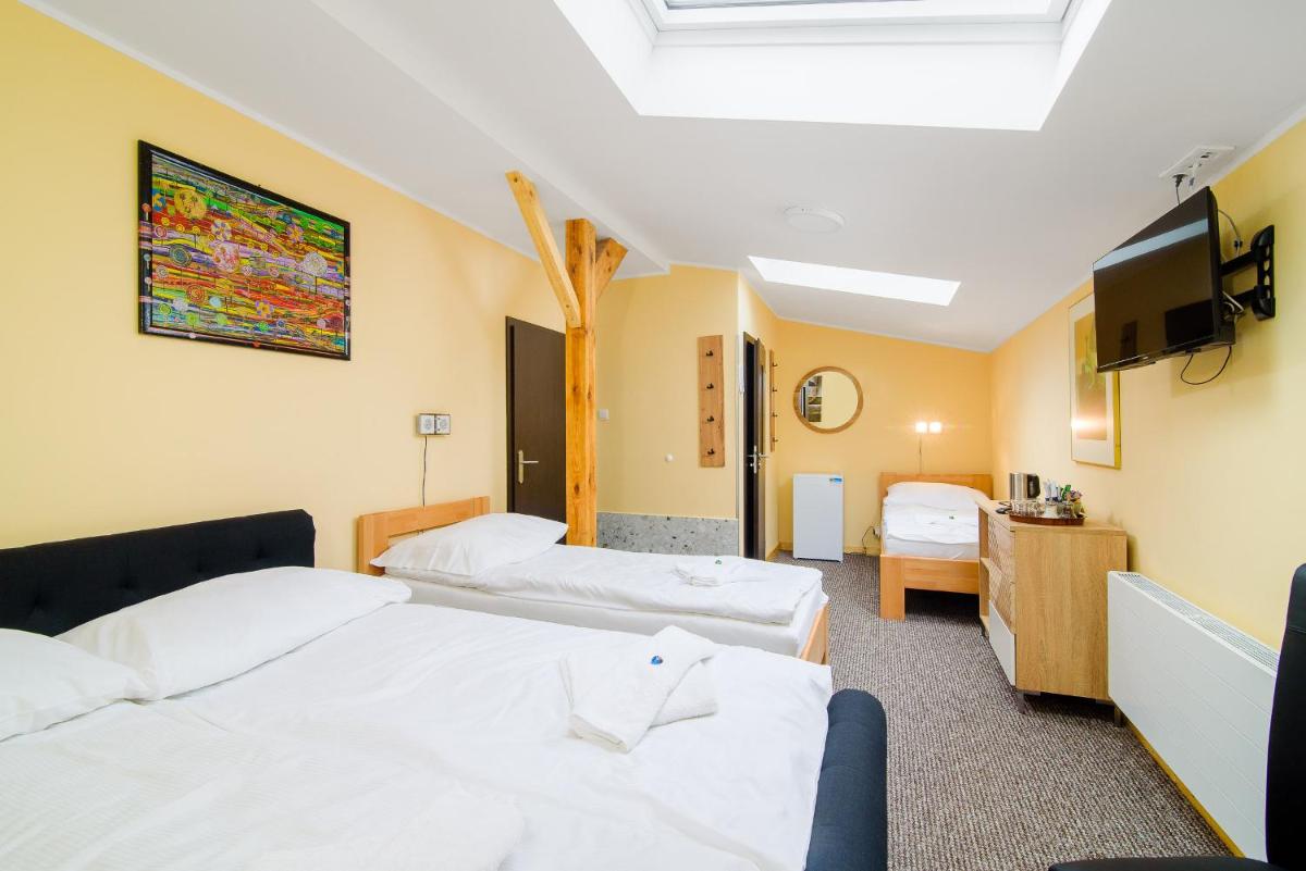 Hotel Max - Housity