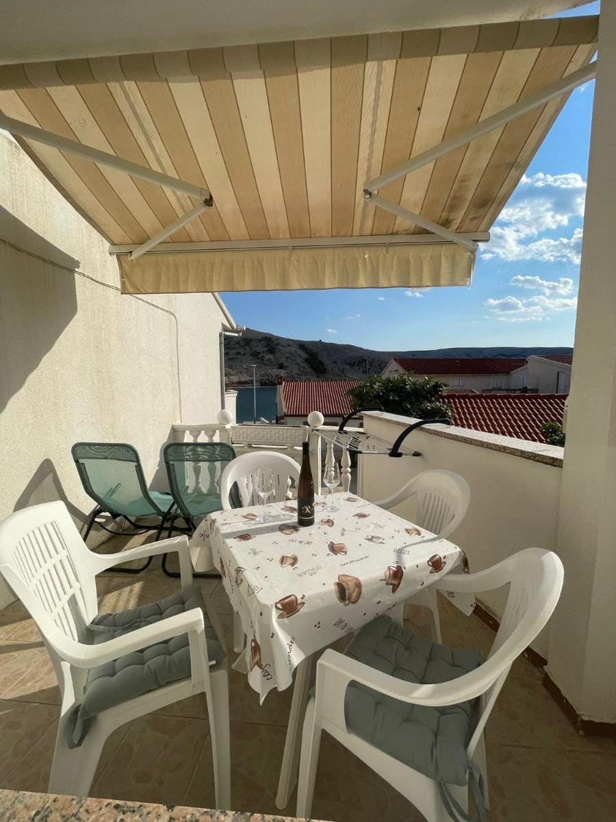 Apartments Niko Metajna, island Pag - Housity