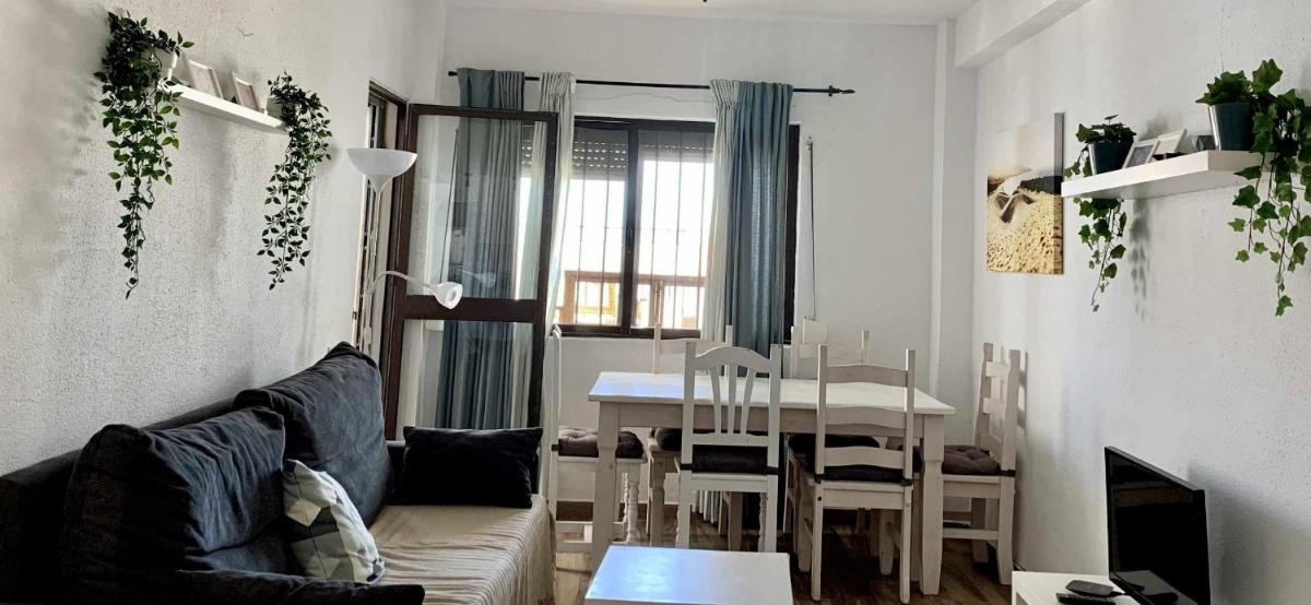 Urb Las Cañas Apartamento F1 - Housity