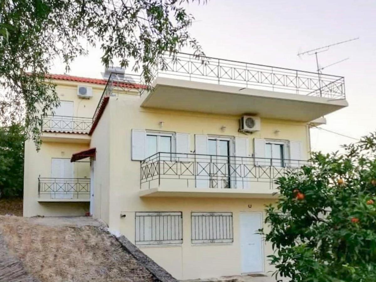Suitetrails - Stunning Sea Views, Family Home in Heart of Mani