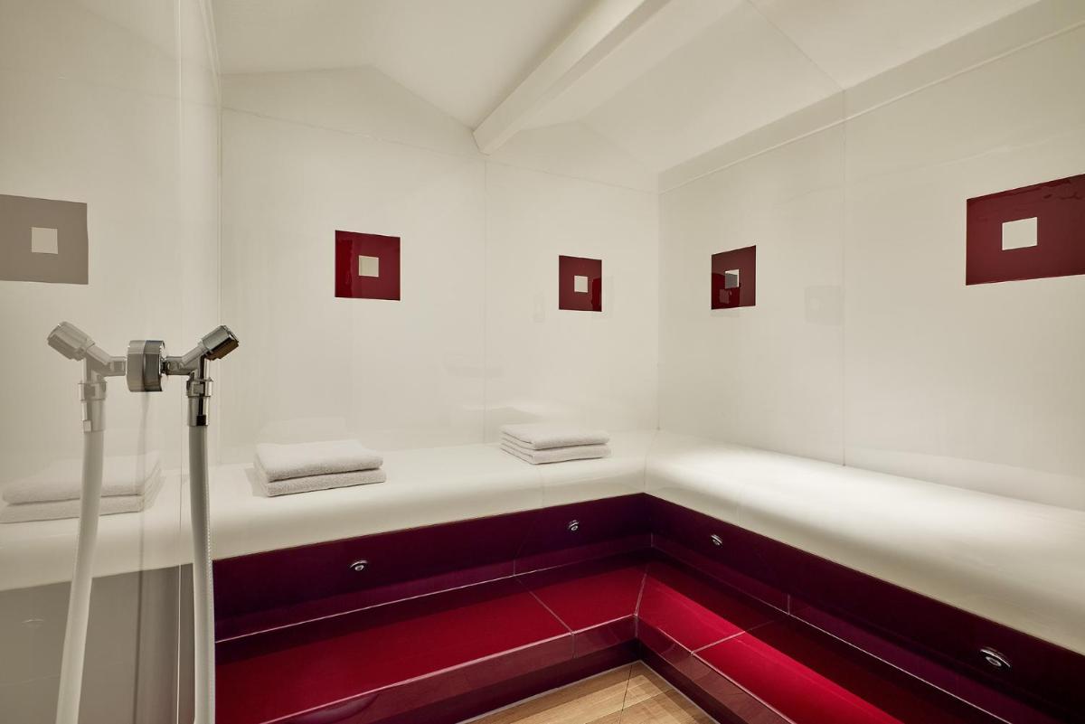 AC Hotel by Marriott Innsbruck - Housity