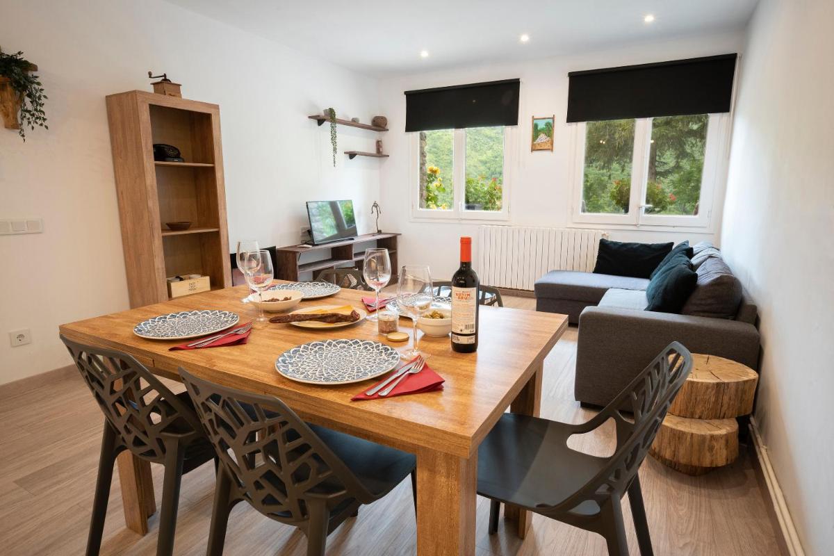 Apartament Rural La Colomina - Housity