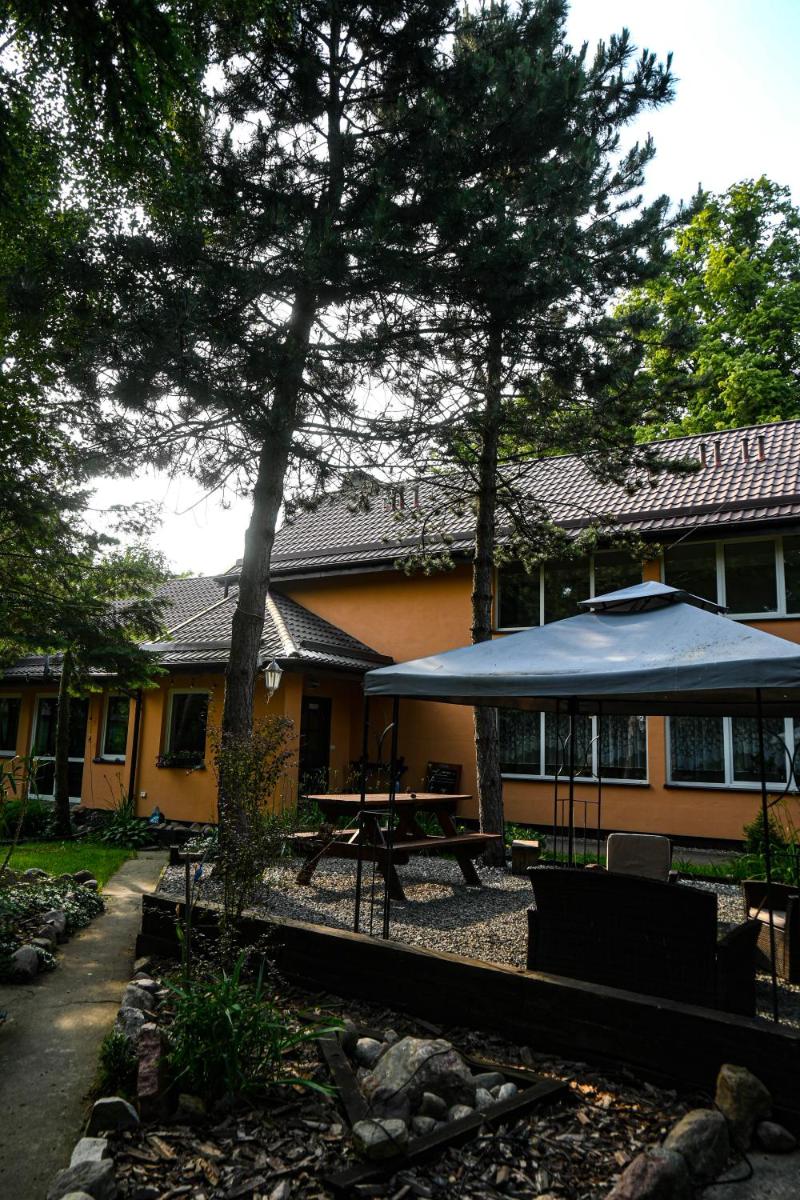 Pokoje gościnne „SEN” - Housity
