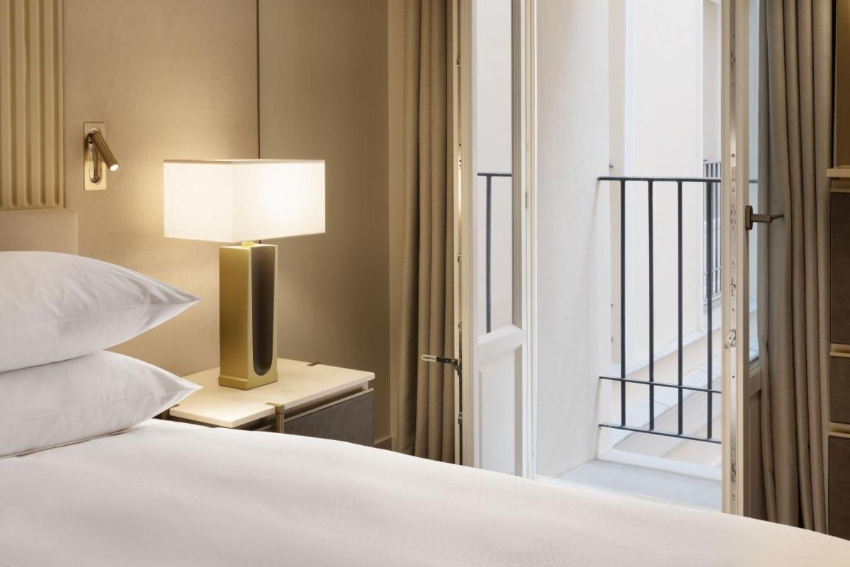 Cama o camas de una habitación en JW Marriott Hotel Madrid