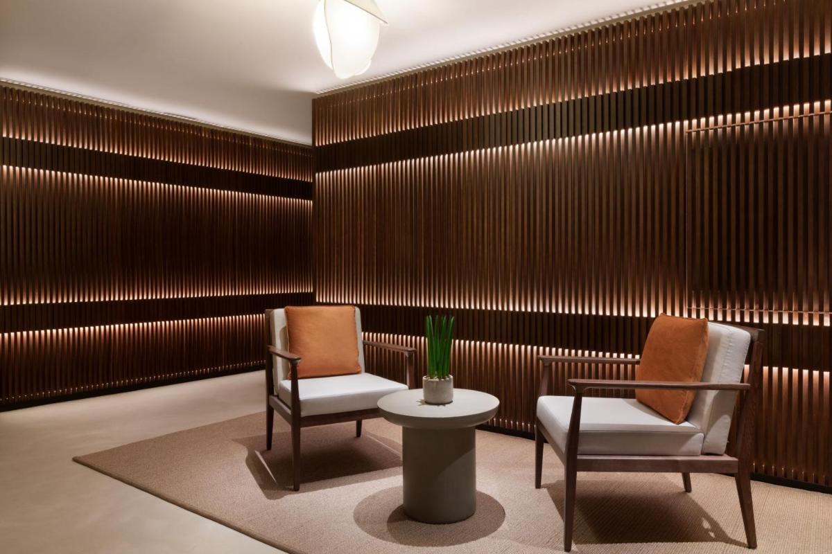 Zona de estar de JW Marriott Hotel Madrid
