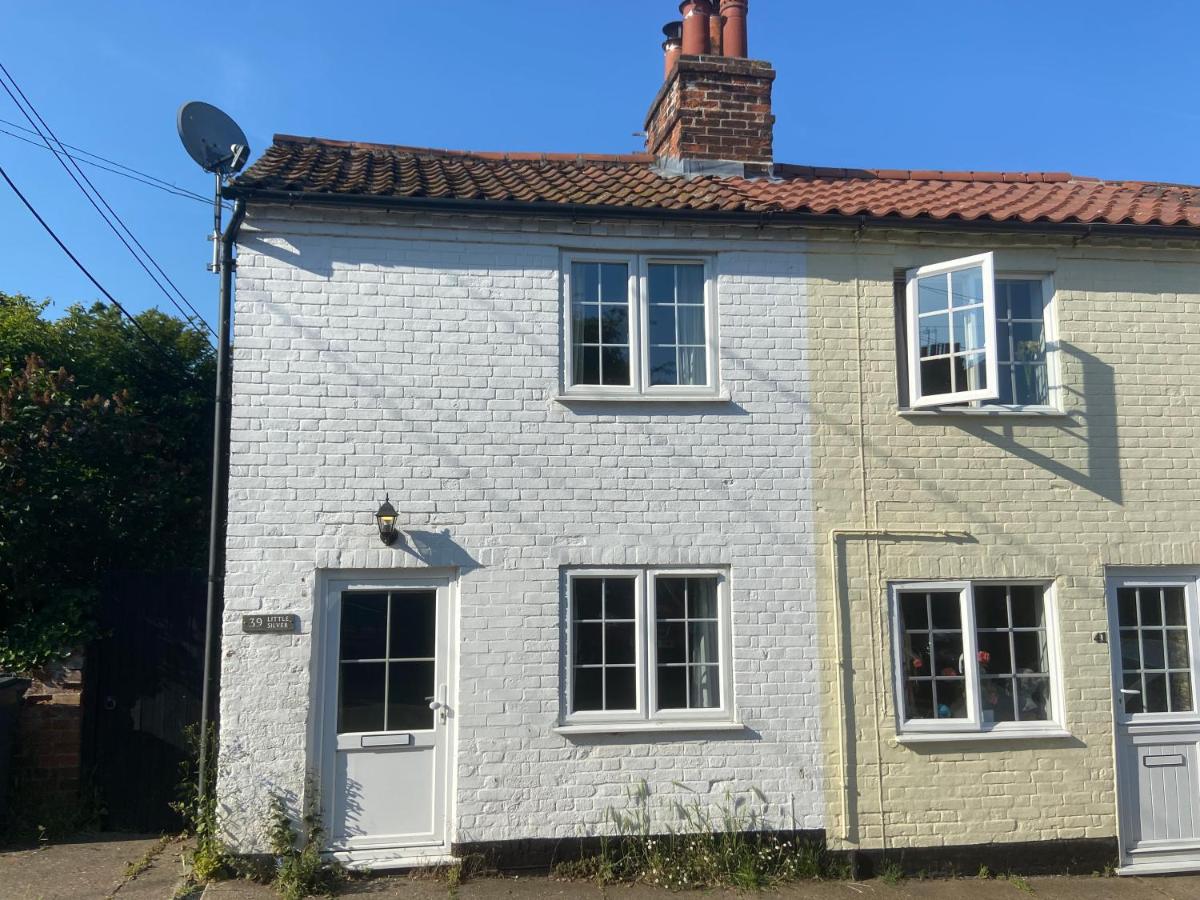 Woodbridge - Cosy little 2-Bed Cottage - Housity