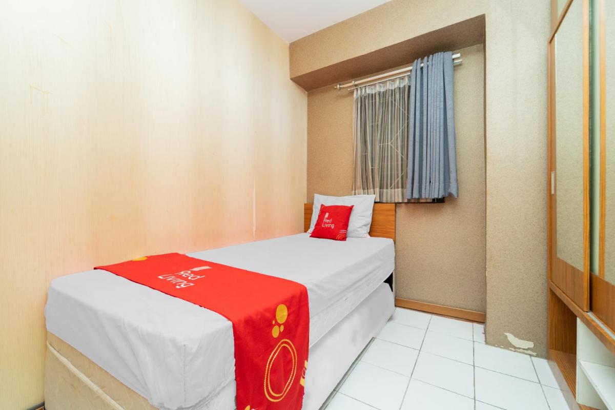 RedLiving Apartemen Gateway Cicadas - DB Room - Housity