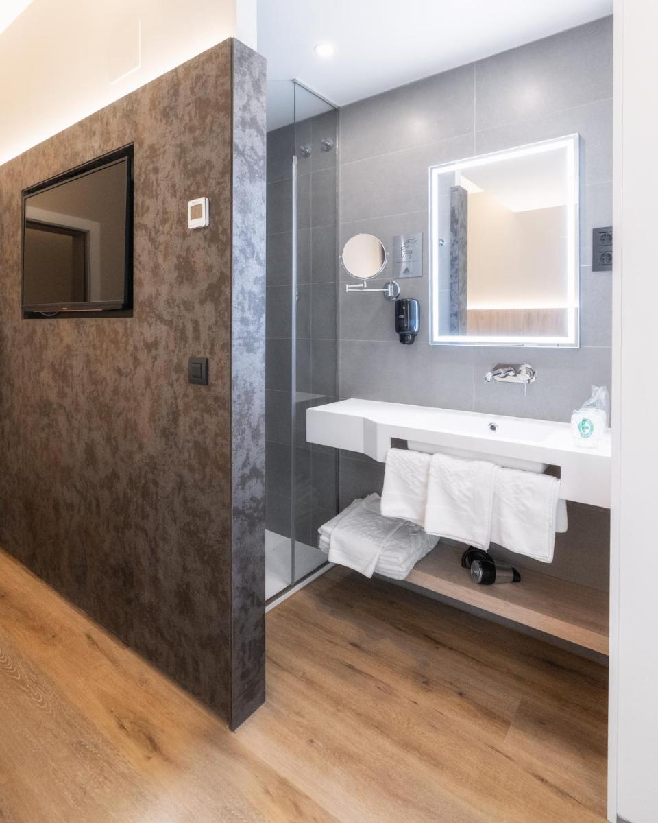 Un baño de Hotel Montarto