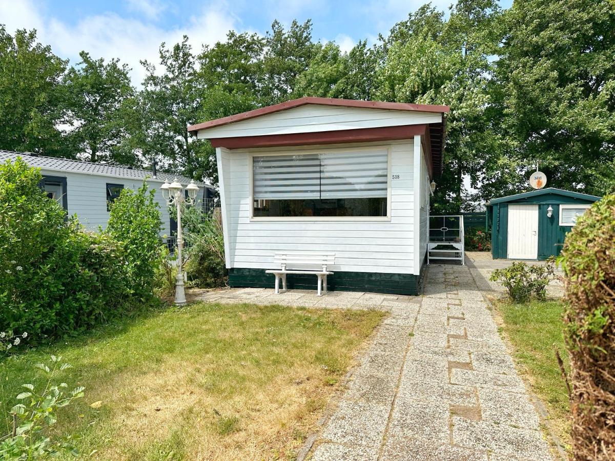 Chalet 518 op Recreatiepark De Wielen - Housity