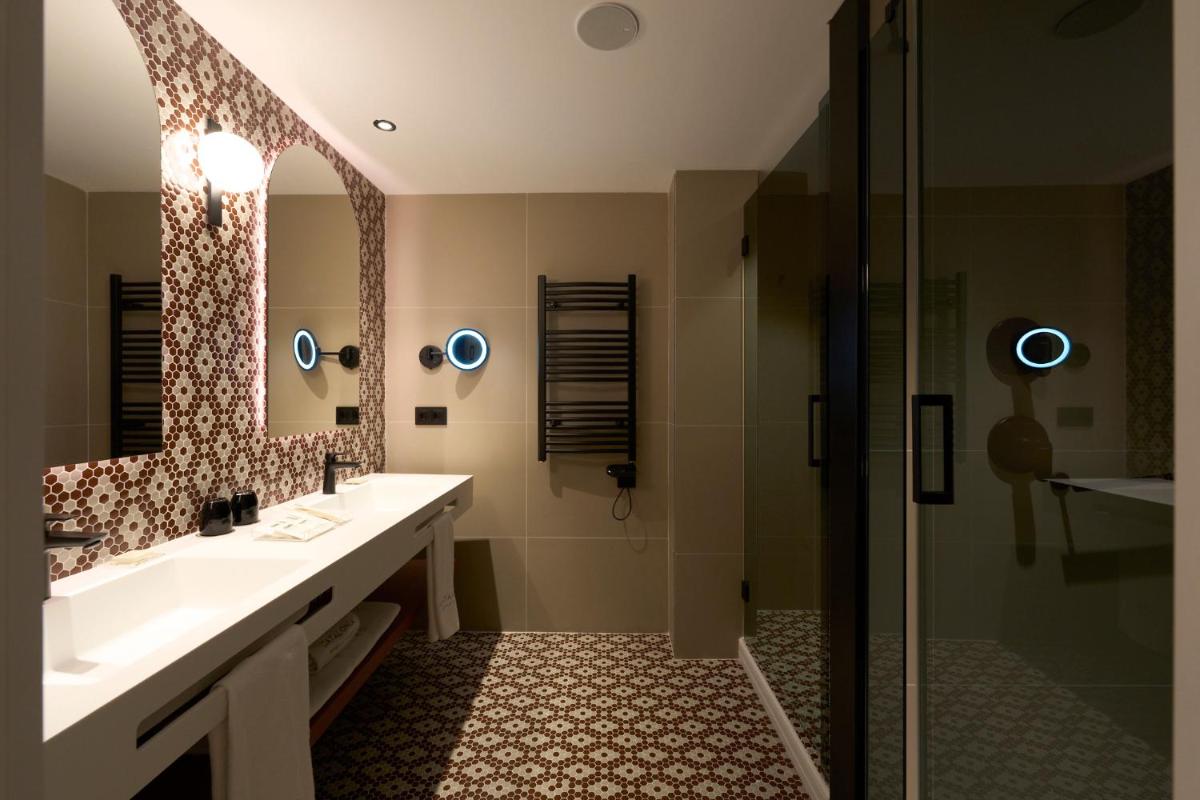 Un baño de Catalonia Ramblas 4* Sup