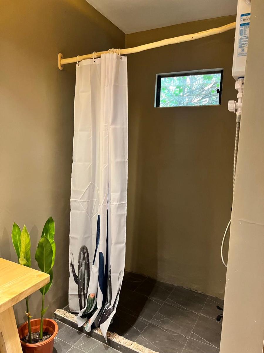 AA Jungle Guesthouse - Housity