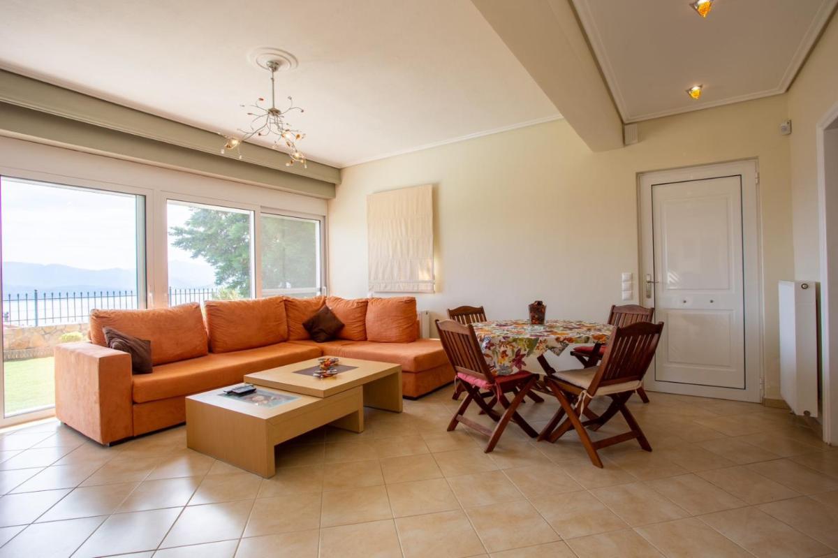 VILLA SISSY CAREFREE VACATIONSΘΕ - Housity