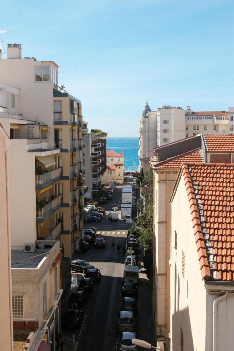 Vue générale sur la mer ou vue sur la mer prise depuis l'hôtel