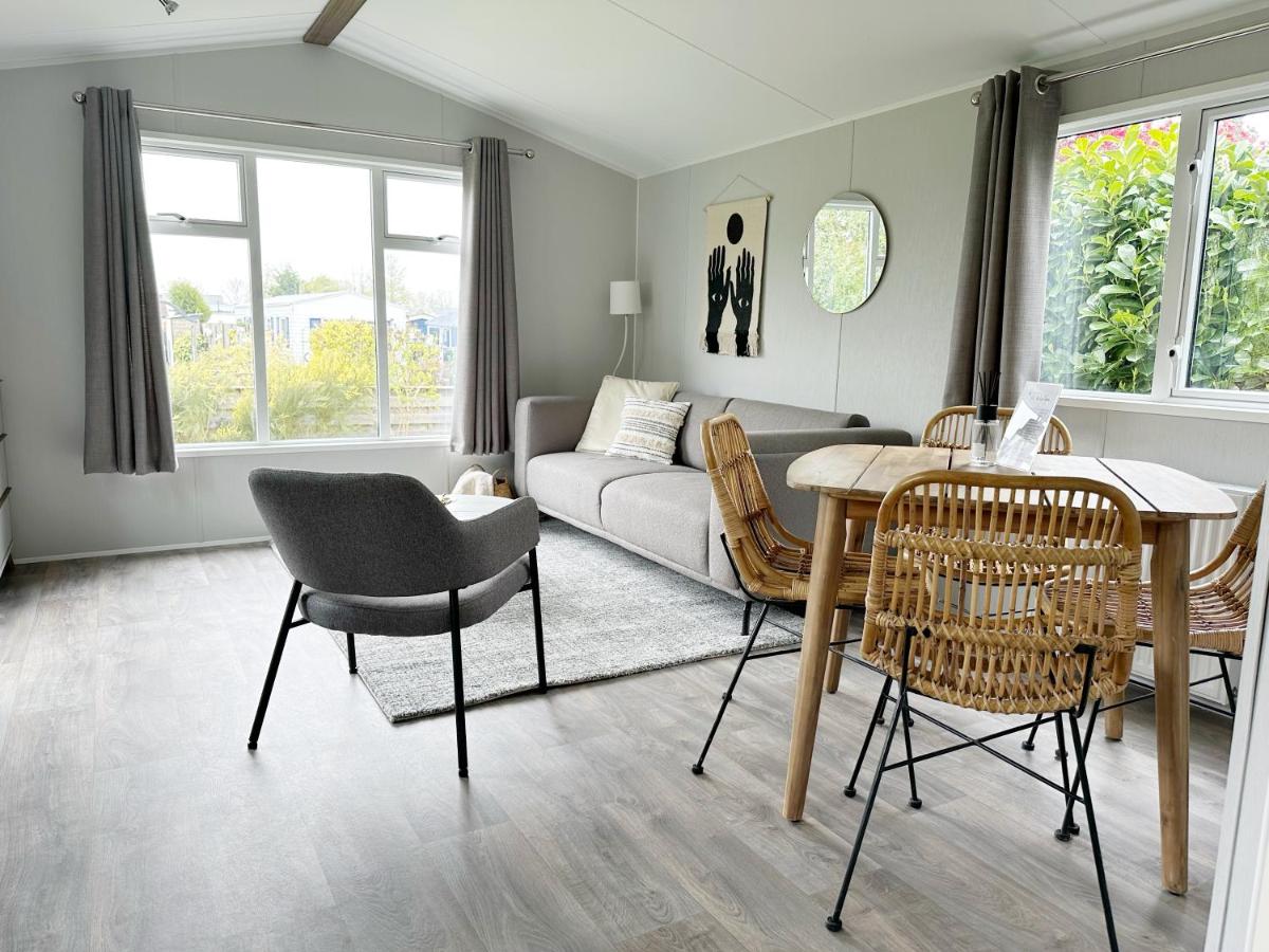 Chalet 534 op Recreatiepark De Wielen - Housity