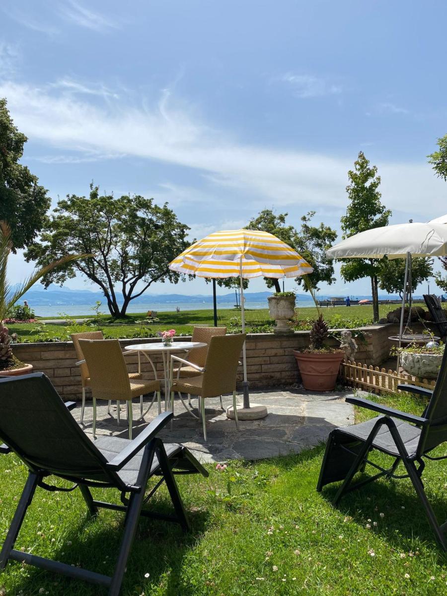 Hotel Strand-Café mit Gästehaus Charlotte - Housity