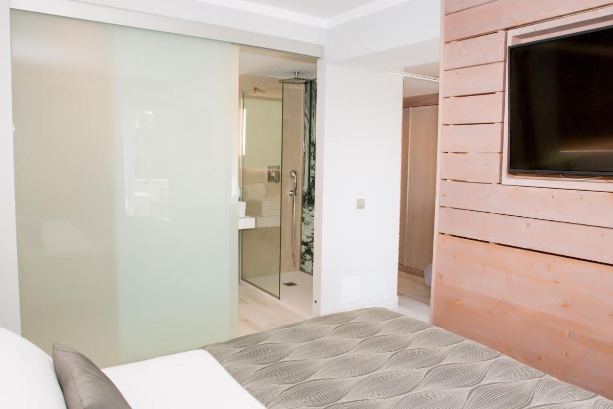Un baño de Hotel Bahia del Sol