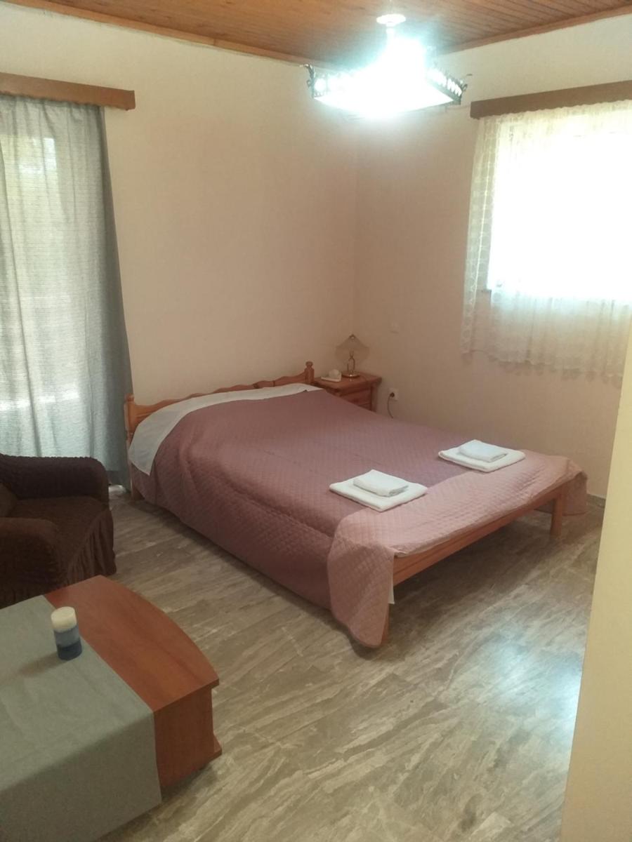 Oropos Memories House - Housity