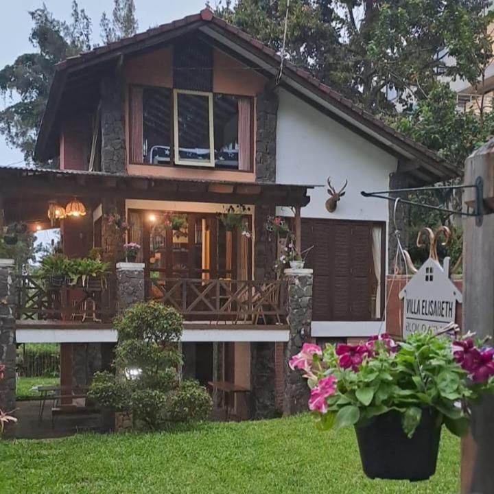 Villa Elisabeth at Villa Istana Bunga - Housity