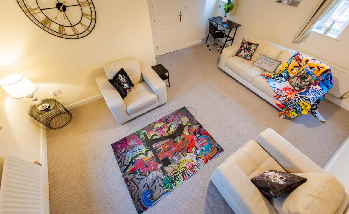 Manhattan Hideaway Warrington - Housity