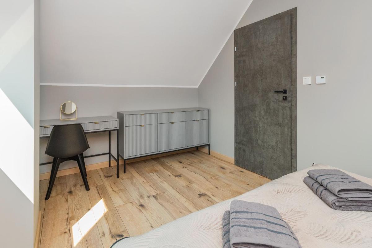 Domki i Pokoje Krótka 4 - Housity