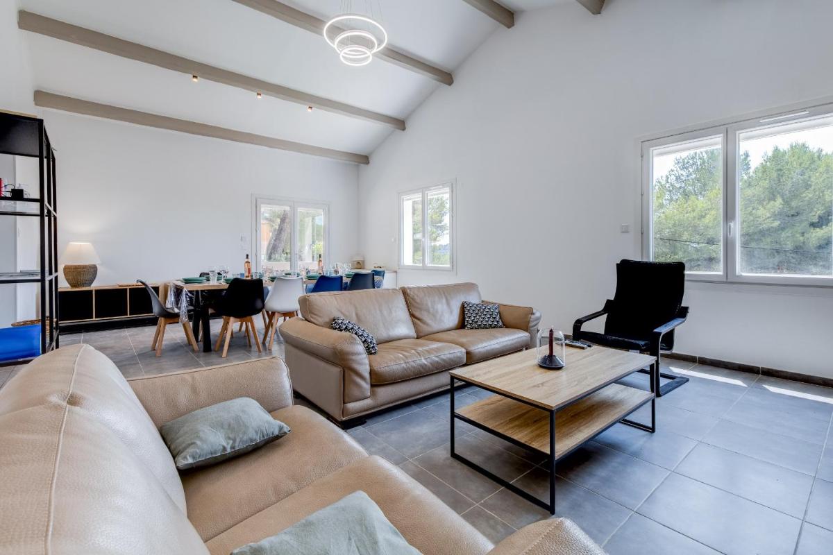 Villa Les Cigales Velaux - Housity