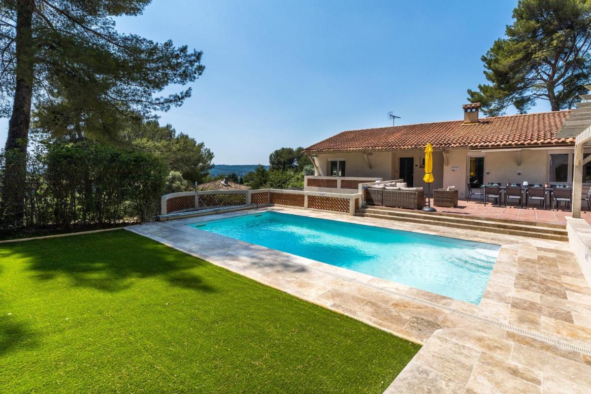 Villa Les Cigales Velaux - Housity