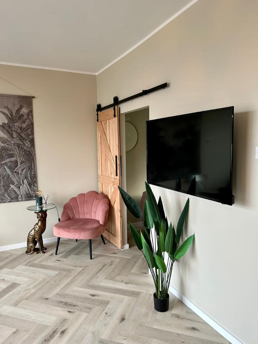 Amsterdam Beach Apartment 34, Private Garden - Housity