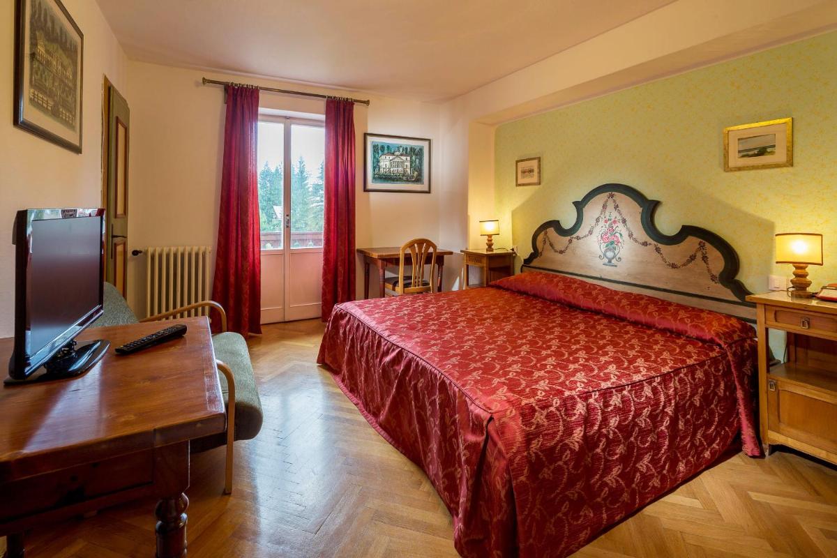 Hotel Corona - Housity