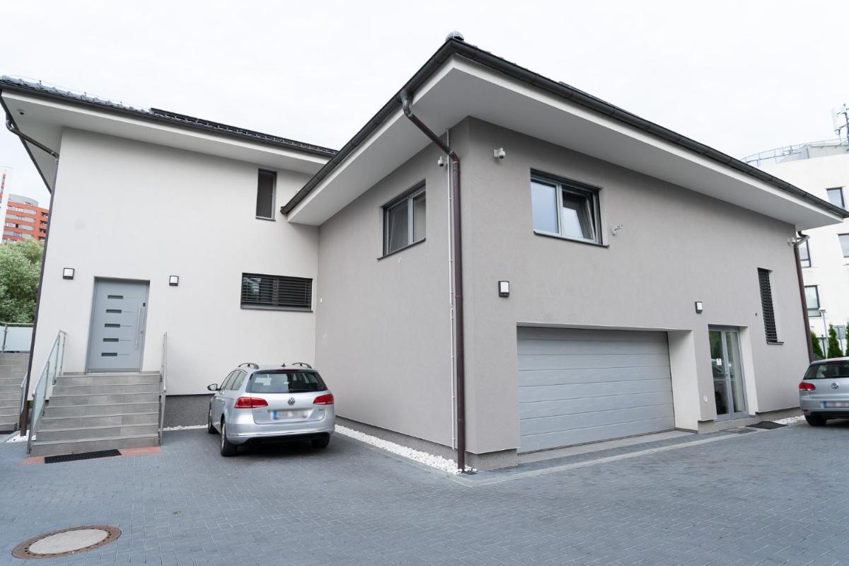 The Dante Villa Apartments - Housity