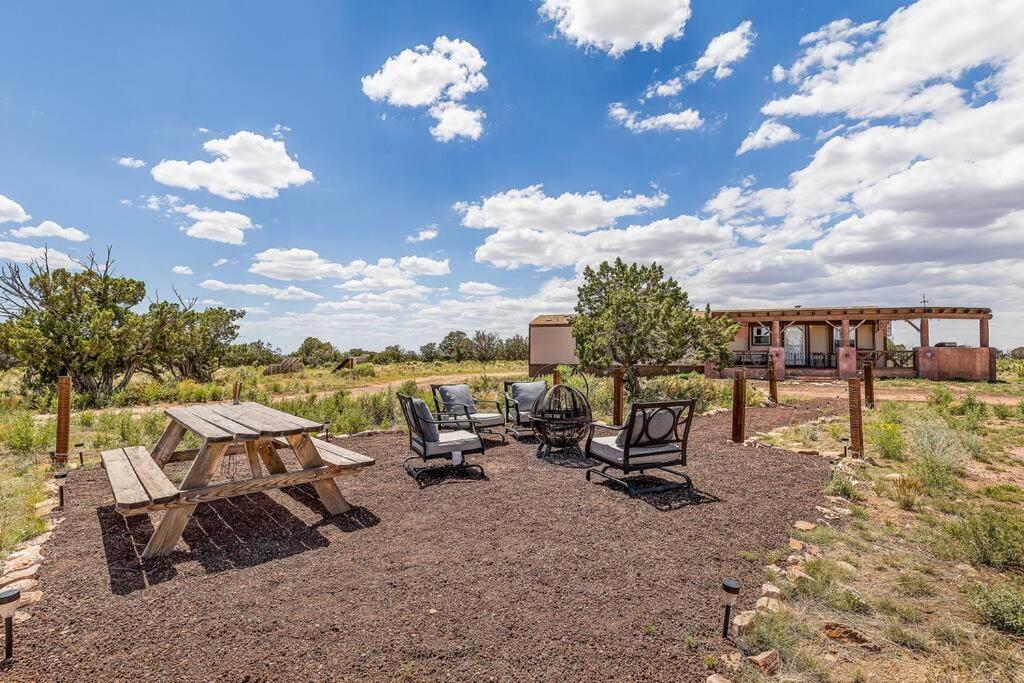 Arizona Desert Oasis W- A/C Sleeps 7 - Housity