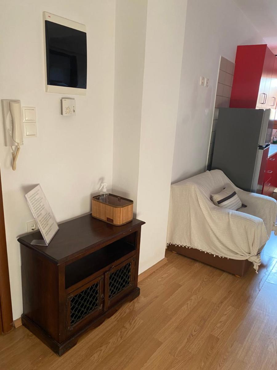 Stylish house 4 klm from the center of Syros - Housity