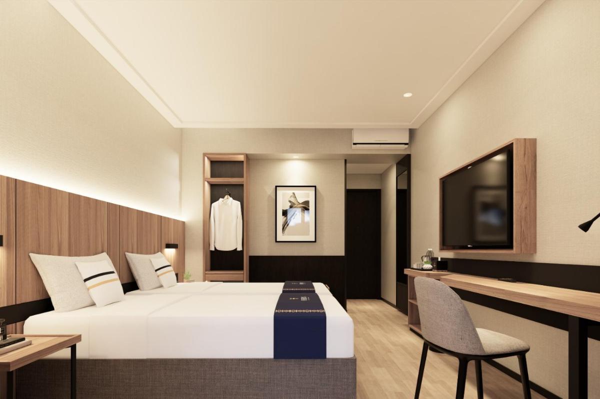Fieris Hotel & Convention Kertajati - Housity