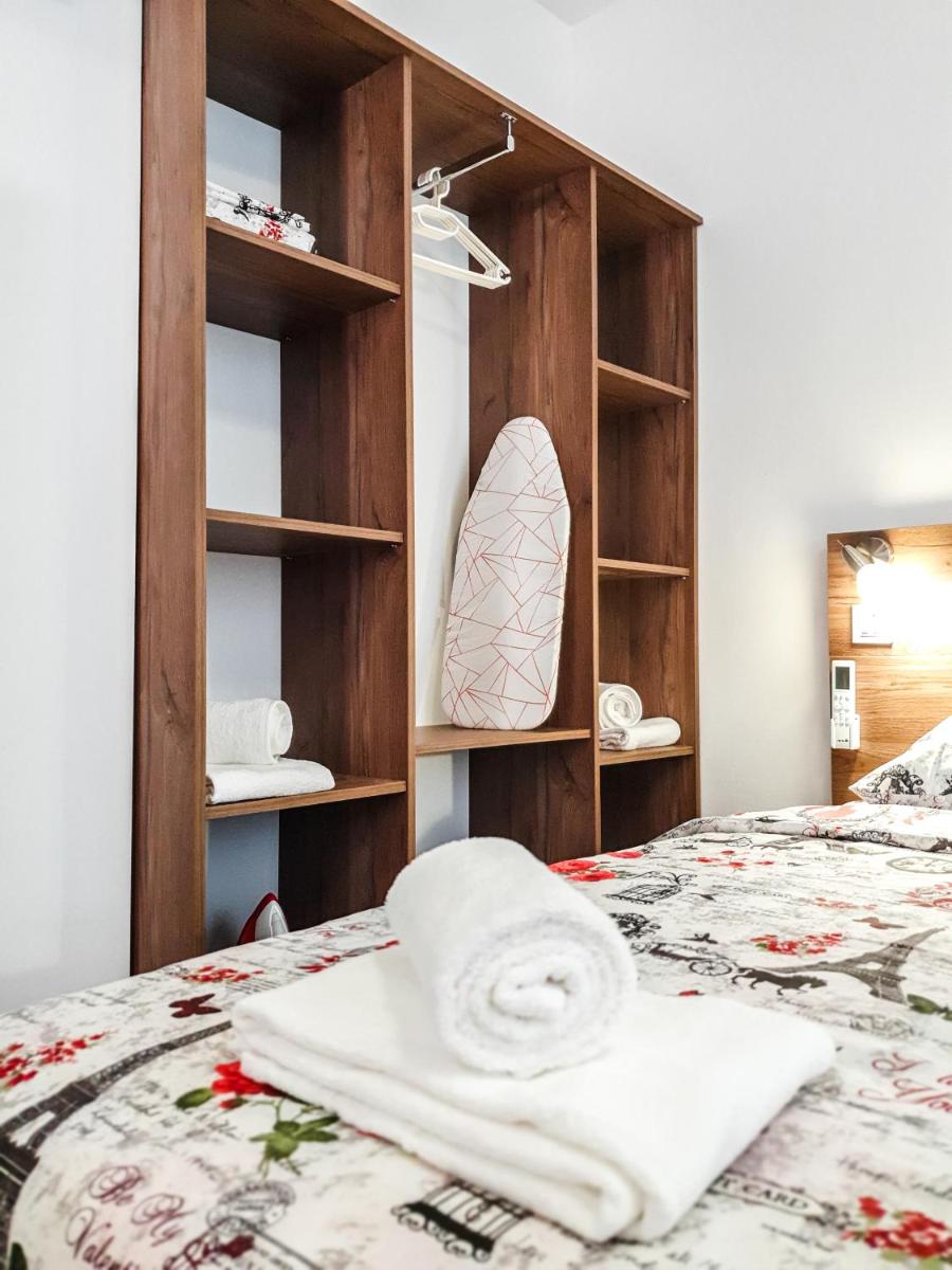 Silvy's Pretty House - Studio 3 - Housity