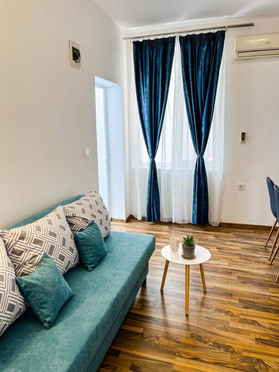 Cute Apartment - Silvy's Pretty House - Hizvo