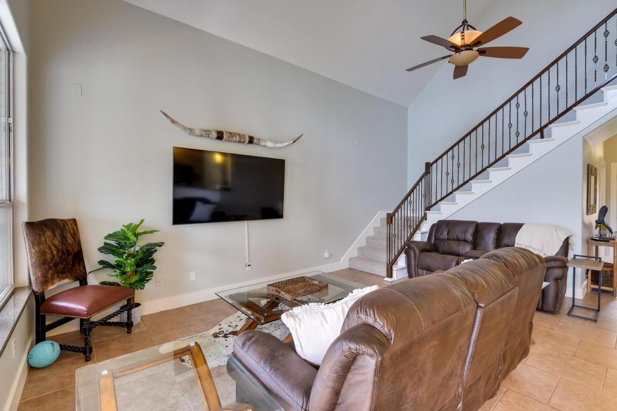 Spacious Lake Granbury Vacation Rental with Dock! - Housity