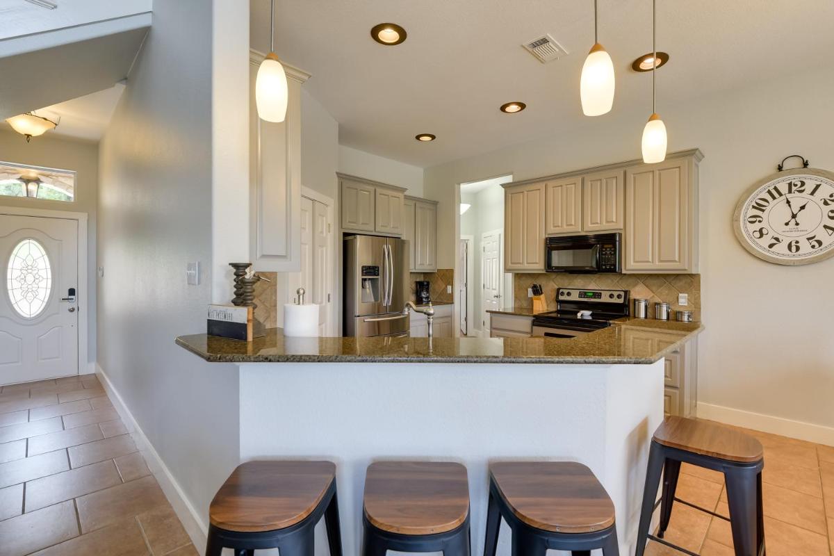 Spacious Lake Granbury Vacation Rental with Dock! - Housity