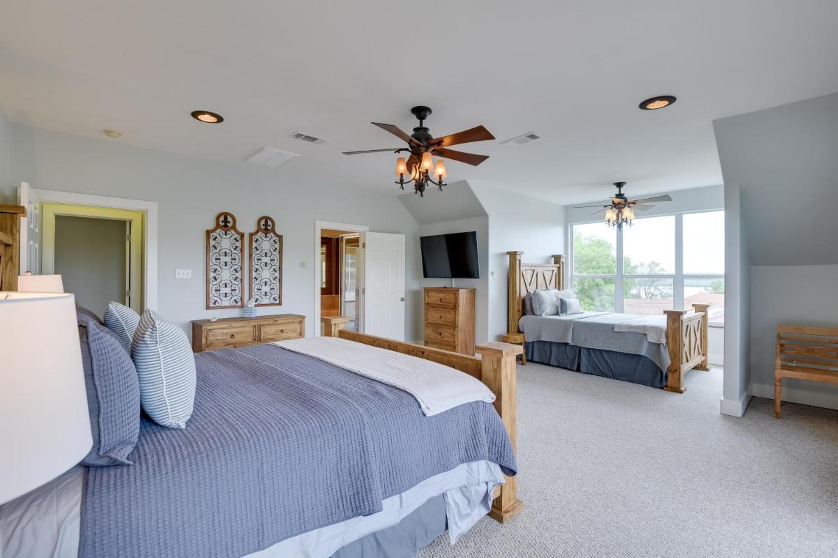 Spacious Lake Granbury Vacation Rental with Dock! - Housity