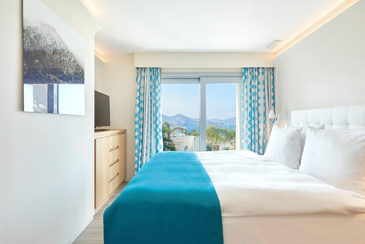 Cama o camas de una habitación en 7Pines Resort Ibiza, part of Destination by Hyatt