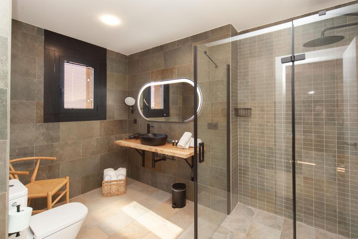 Un baño de Duruelo Mountain Suites
