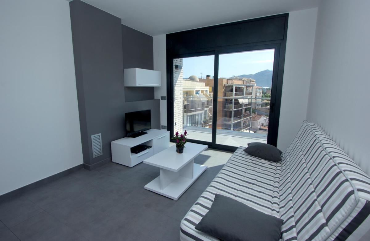 InmoSantos Apartaments Nuria - Hizvo
