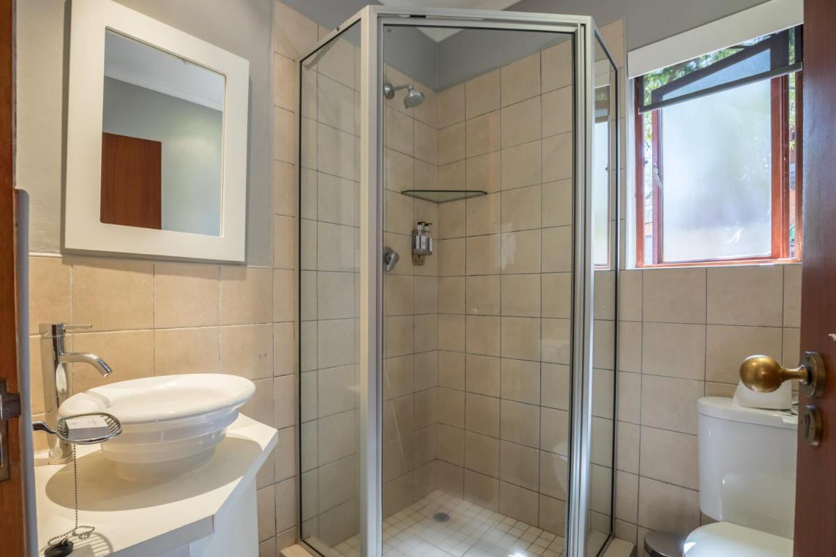 Greenway Woods Accommodation - Housity