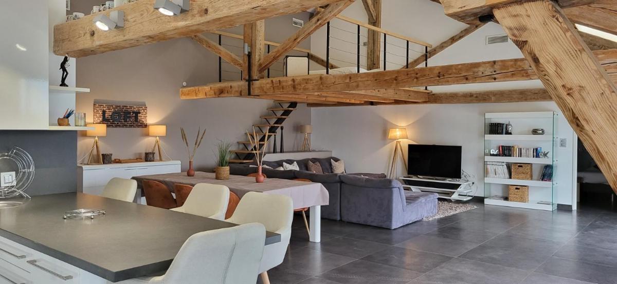 Domaine De L'aube Des Temps - Housity