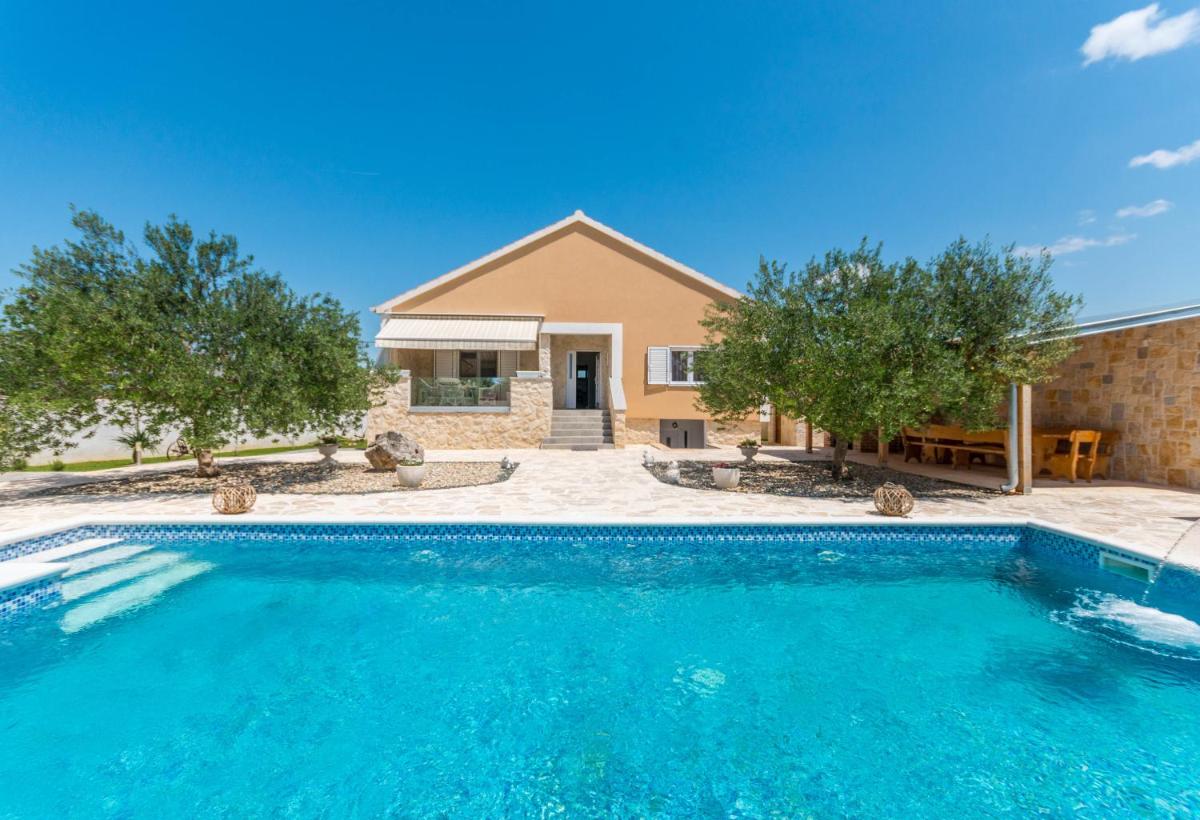 Villa Branko - Housity
