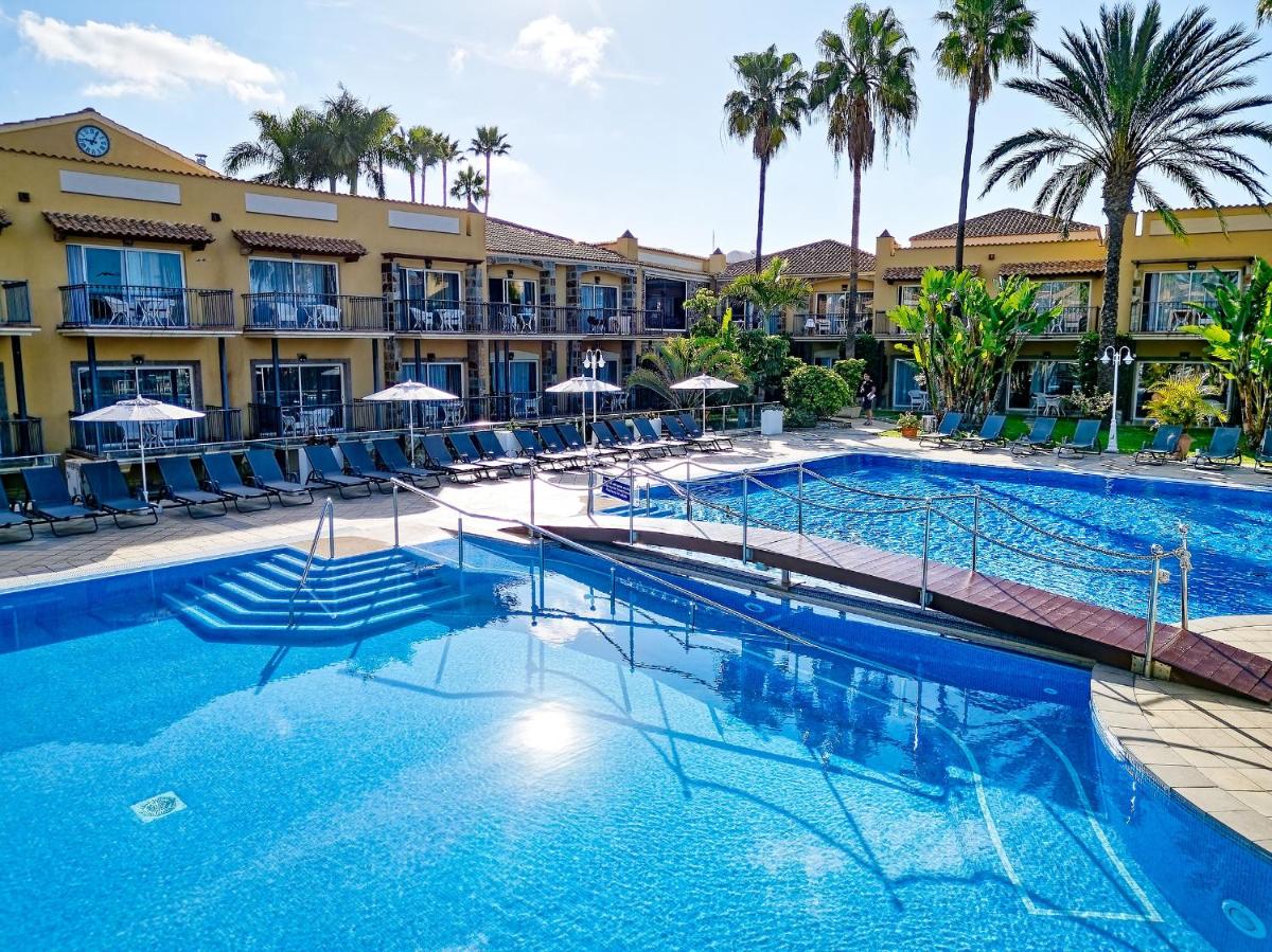 Piscina en o cerca de Bull Vital Suites & Spa Boutique Hotel - Only Adults