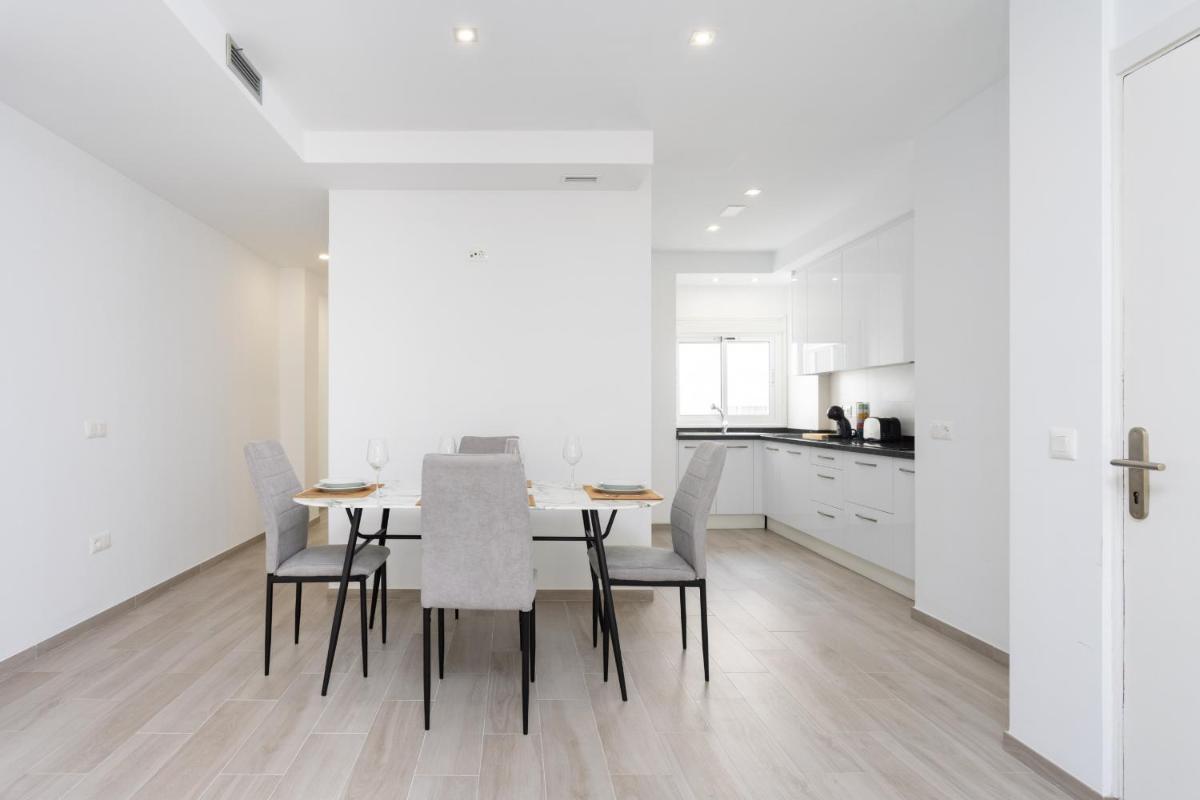 Suitetrails - EDEN RENTALS Top City Center