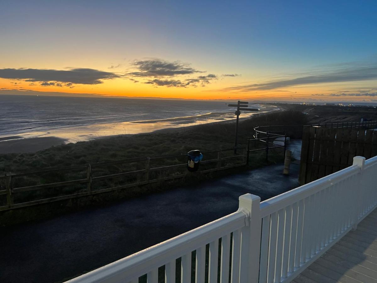 Beautiful 2-Bedroom Lodge with Spectacular Views - Housity
