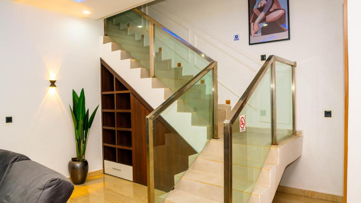 Euphoric Apartments - Housity